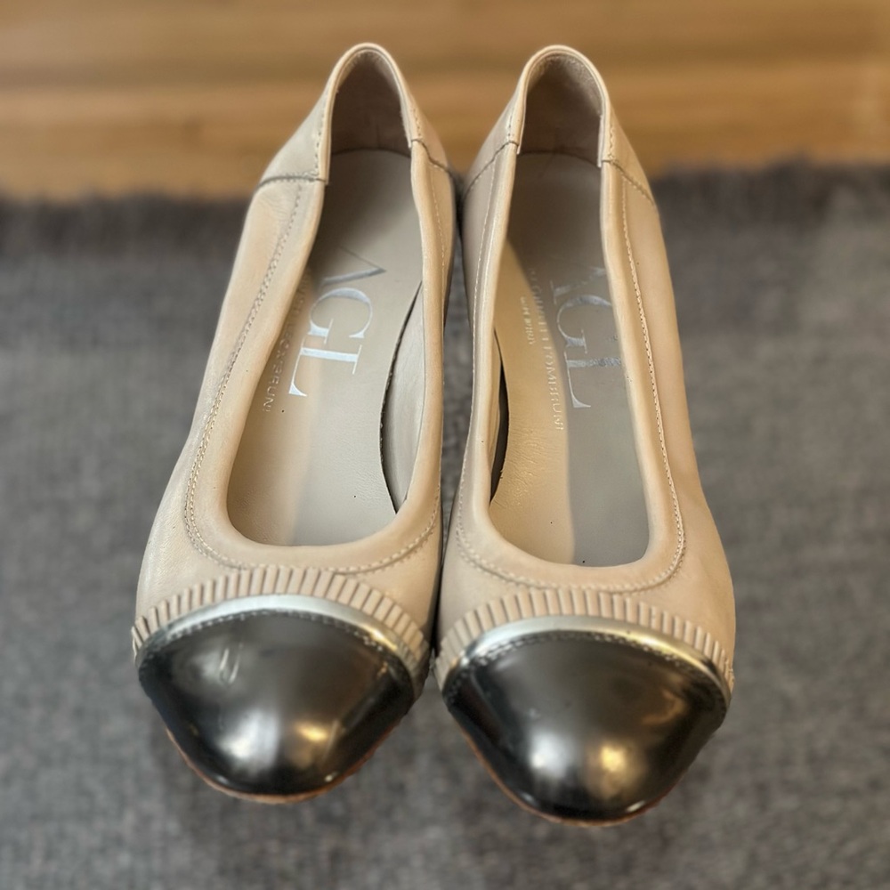 AGL Flat- size 9